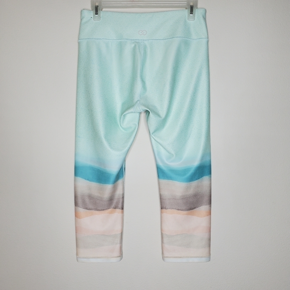 Calia By Carrie Underwood Green Landscape Printed Cropped Leggings - Picture 7 of 11